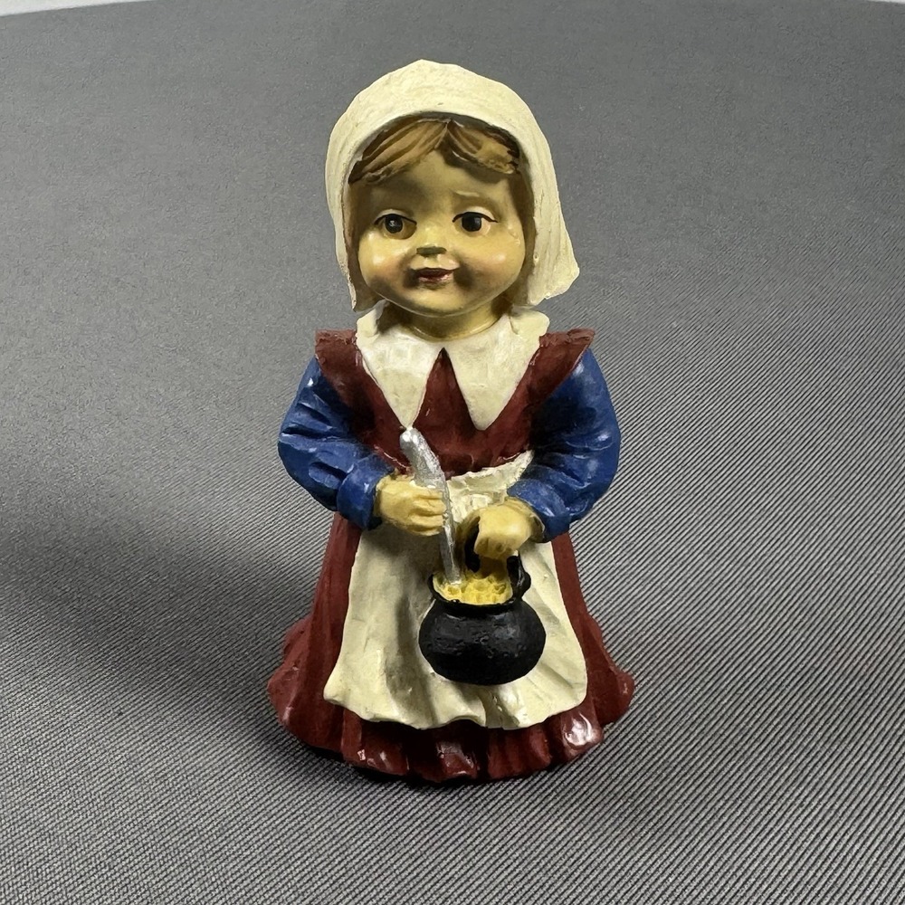 K's Collection Pilgrim Woman with Pot of Food Resin Figurine